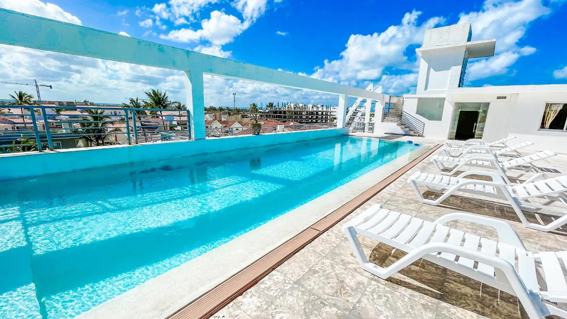 Dukassi Suites Hotel Rooms Beach Bavaro Wifi Parking Rooftop Pool & Spa Punta Cana