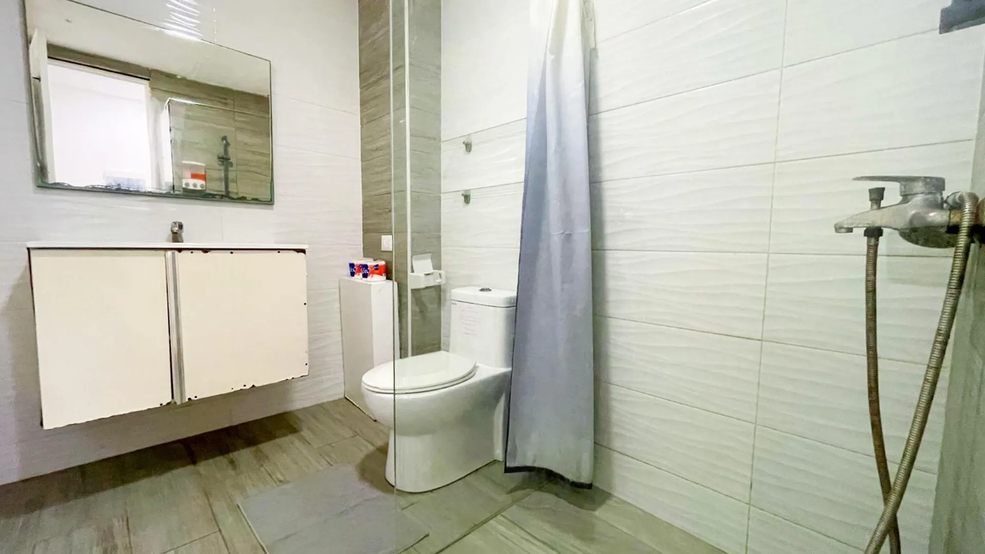 Dukassi Suites Hotel Rooms Beach Bavaro Wifi Parking Rooftop Pool & Spa Punta Cana Dominican Republic